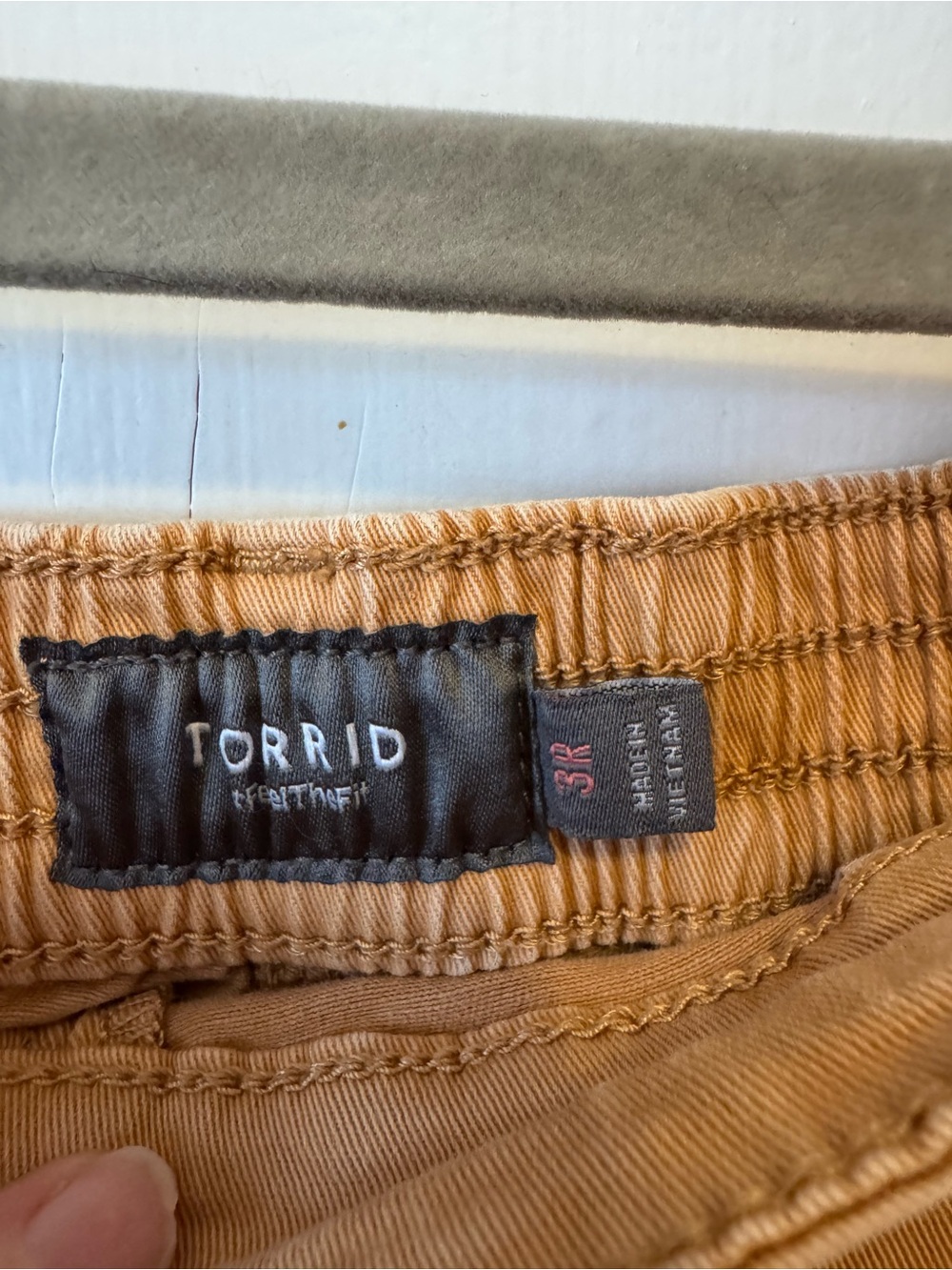 Torrid 3X Tan Drawstring Utility Jogger Pants Plus Size - Picture 2 of 4